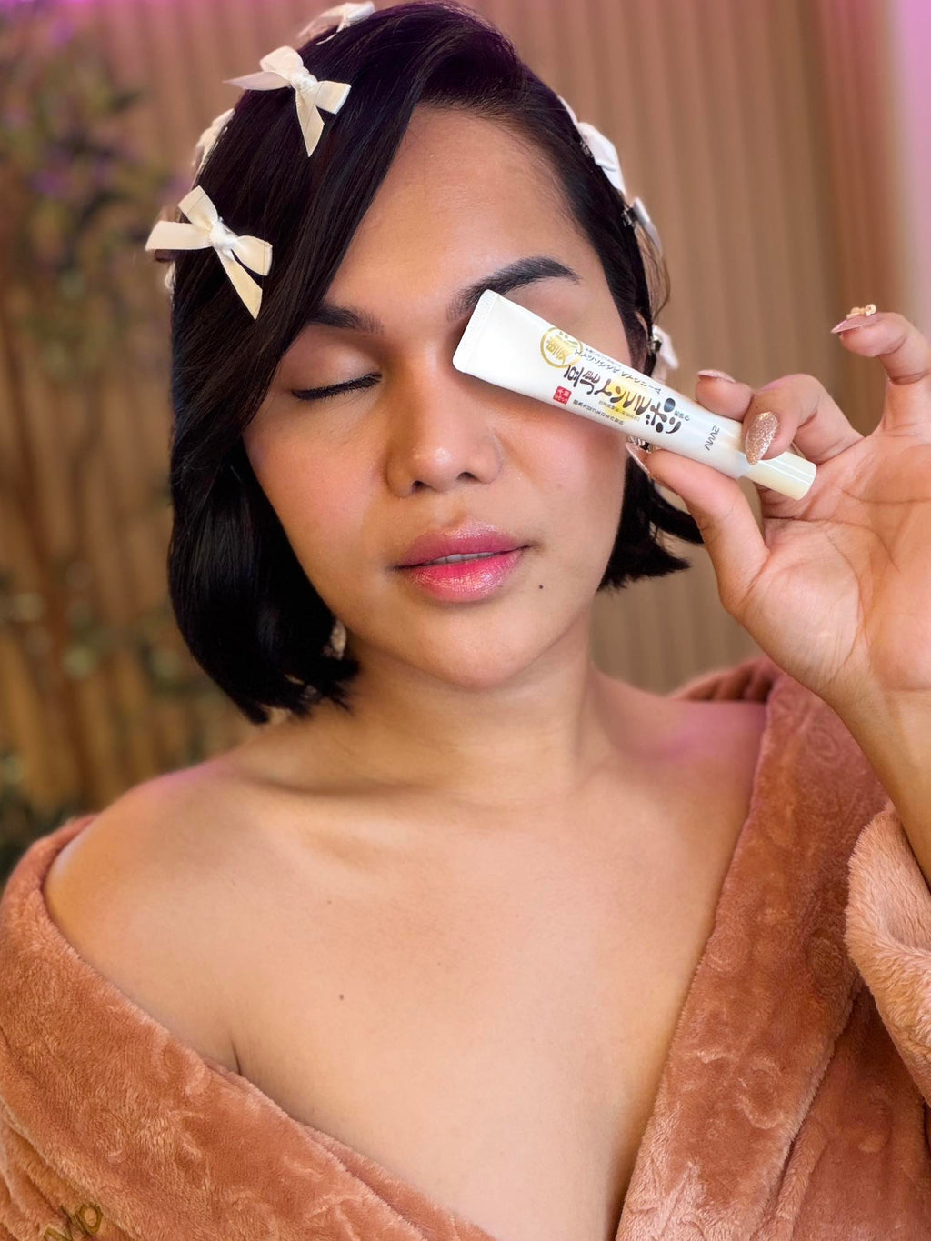 SANA NAMERAKA HONPO SOY MILK ISOFLAVONE WRINKLE EYE CREAM