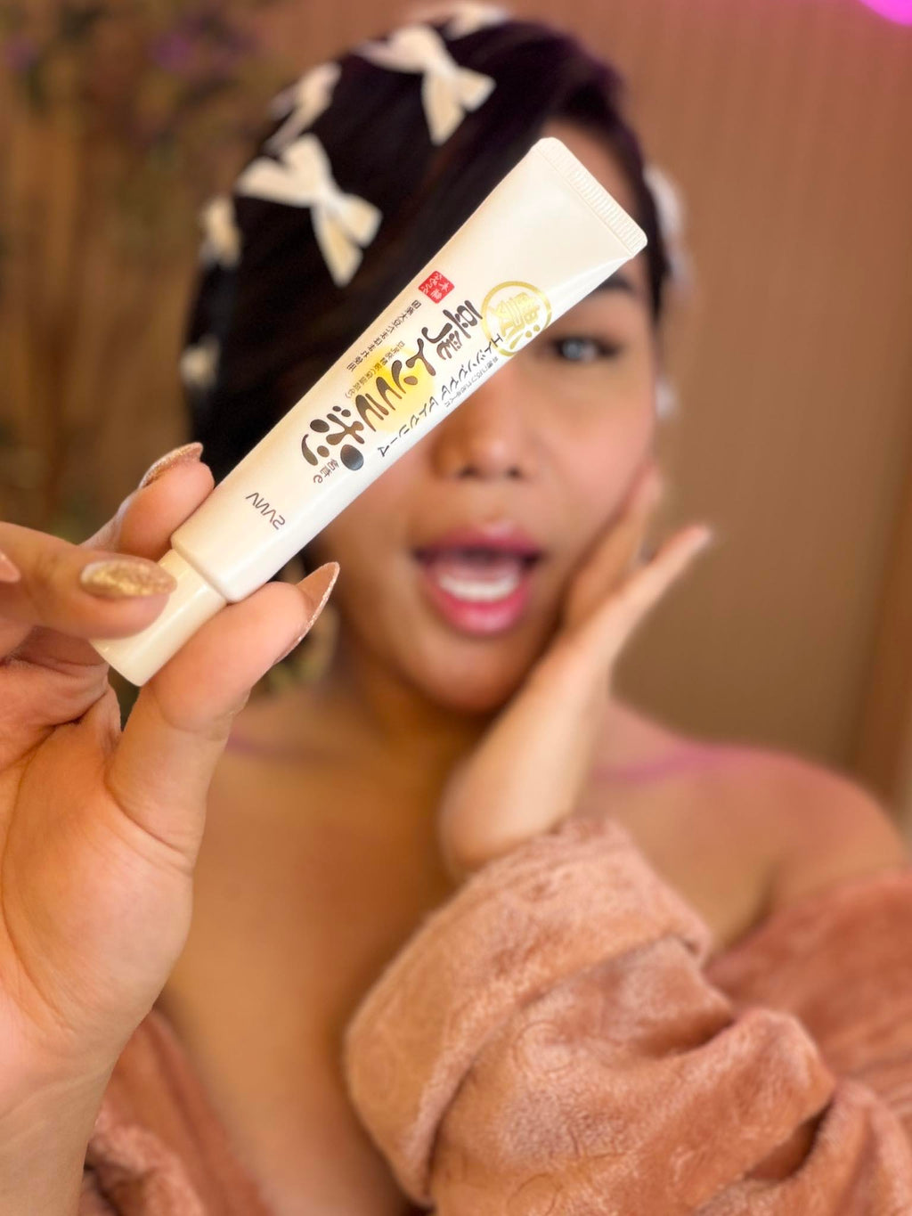 SANA NAMERAKA HONPO SOY MILK ISOFLAVONE WRINKLE EYE CREAM